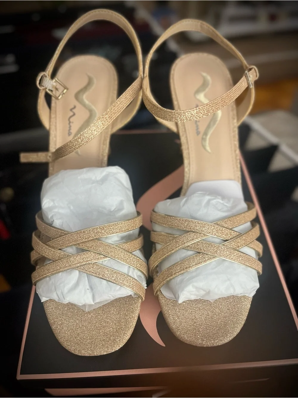 Size 10W Nina Amina Sandals    Gold Strappy Ankle‑Buckle Heels - Women